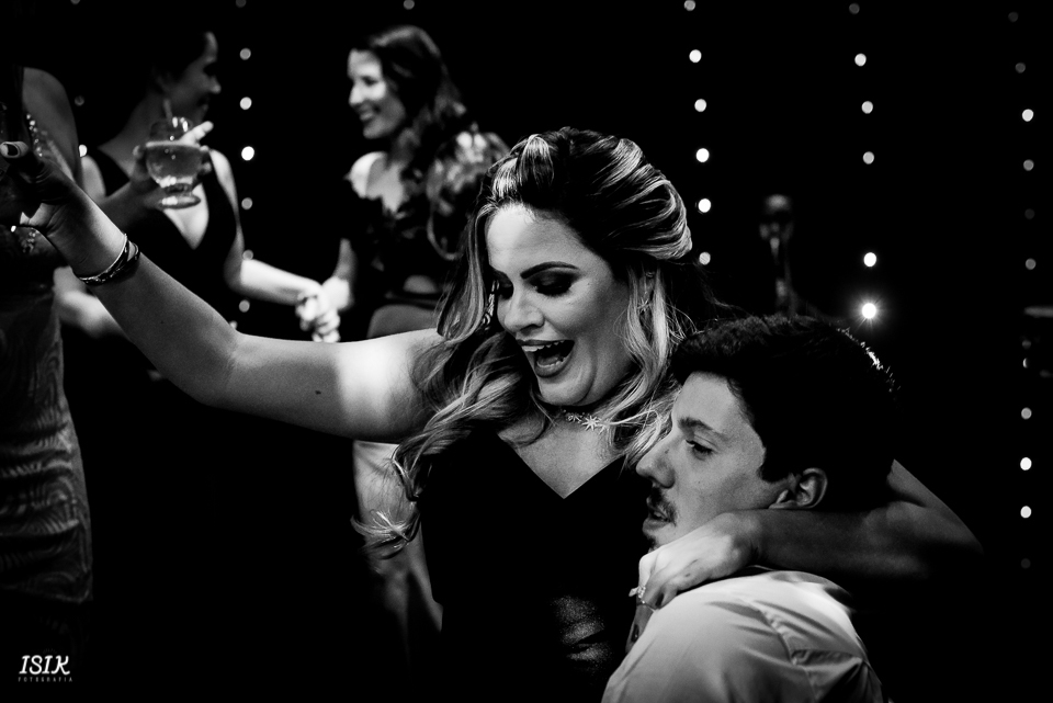 irmãos da noiva cerimônia de casamento fotografia de casamento igreja viçosa minas gerais 