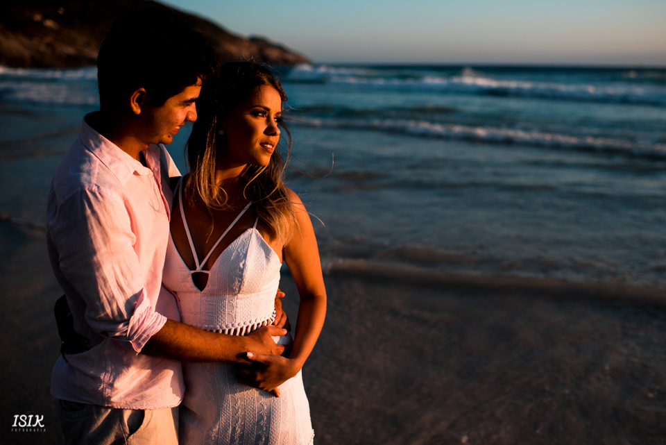 ensaio pré-casamento ensaio na praia pré-wedding noivos ensaio noivos book noivos fotografia de casamento 
