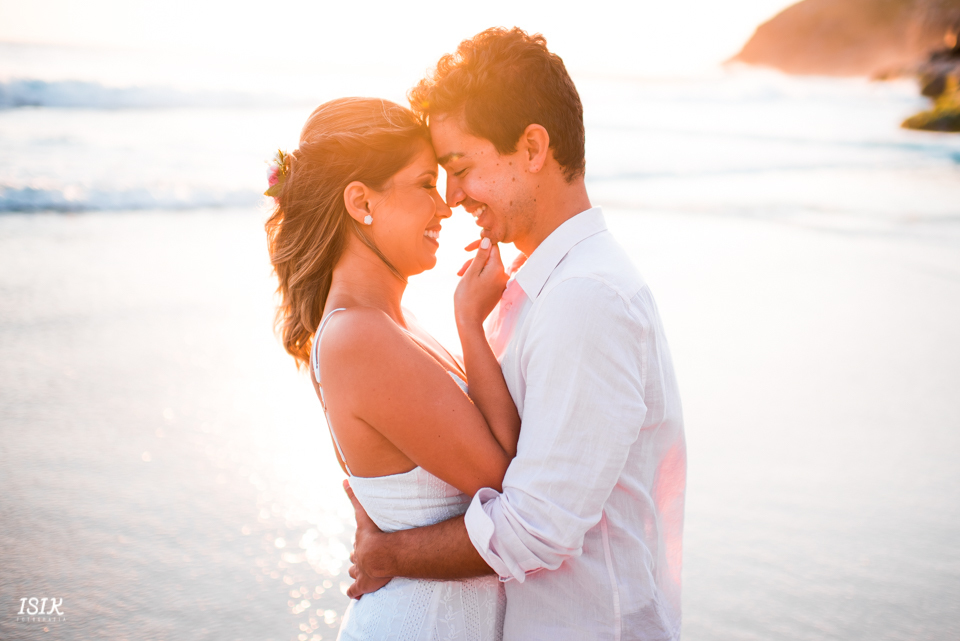 ensaio pré-casamento ensaio na praia pré-wedding noivos ensaio noivos book noivos fotografia de casamento 