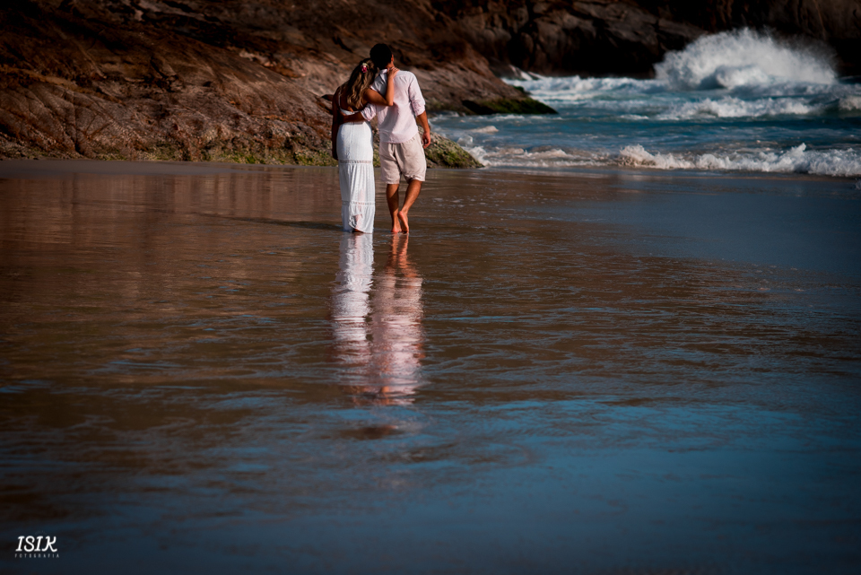 ensaio pré-casamento ensaio na praia pré-wedding noivos ensaio noivos book noivos fotografia de casamento 