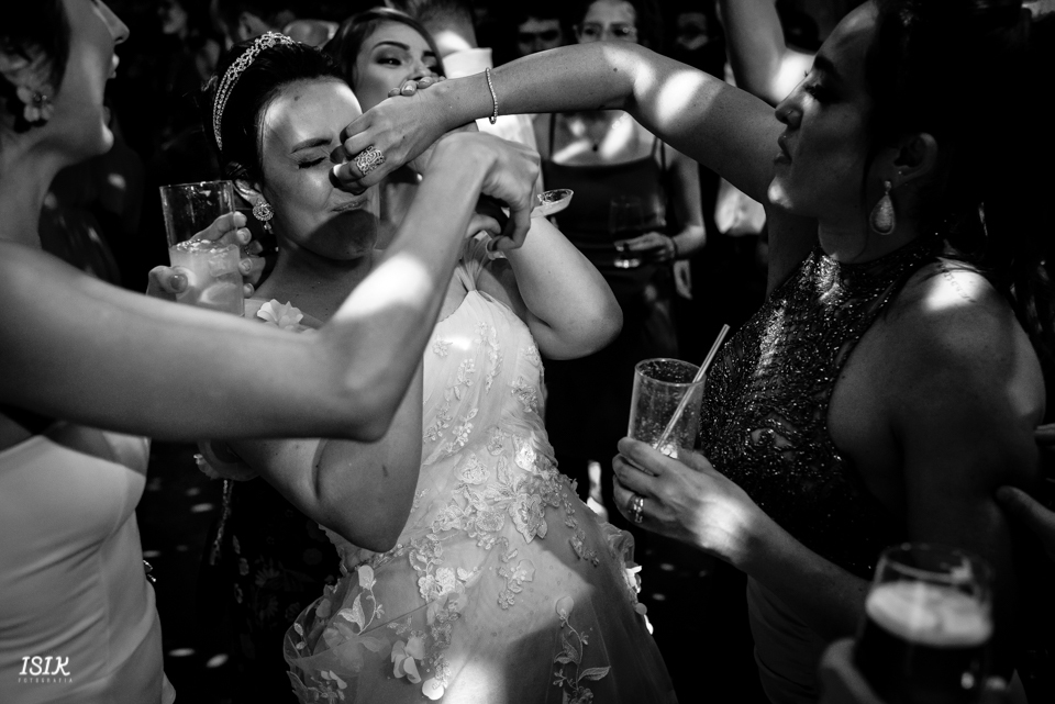 fotografia de casamento casamento de dia noivos noiva jf fotógrafo de casamento padrinhos dos noivos casamento de dia juiz de fora 