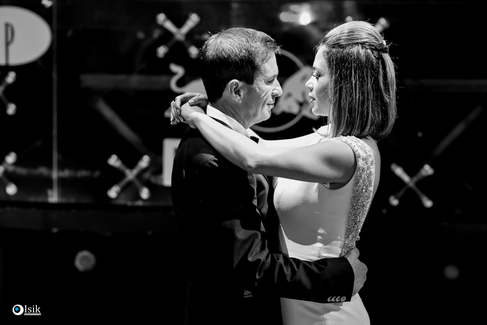 noivos na primeira dança