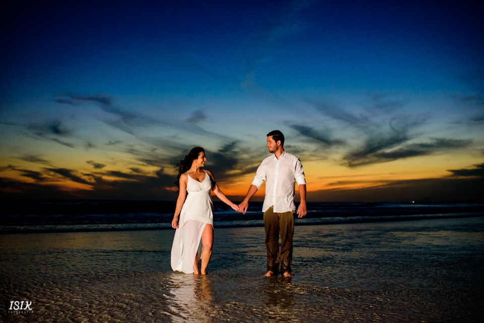 ensaio pré-casamento ensaio casal ensaio noivos na praia book noivos noivos em Arraial  na praia pré-wedding na praia ensaio pré-casamento em Arraial do Cabo ensaio pré-casamento em Arrail 
casamento em arraial 
make em arraial 