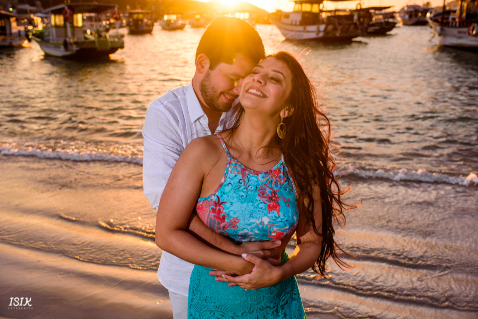 ensaio pré-casamento ensaio casal ensaio noivos na praia book noivos noivos em Arraial  na praia pré-wedding na praia ensaio pré-casamento em Arraial do Cabo ensaio pré-casamento em Arrail 
casamento em arraial 
make em arraial 