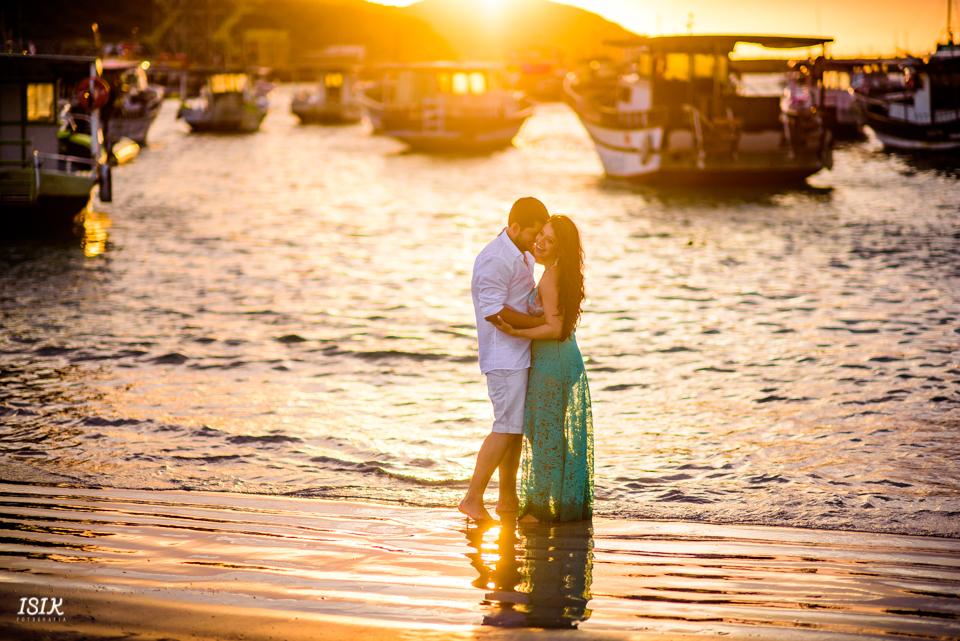 ensaio pré-casamento ensaio casal ensaio noivos na praia book noivos noivos em Arraial  na praia pré-wedding na praia ensaio pré-casamento em Arraial do Cabo ensaio pré-casamento em Arrail 
casamento em arraial 
make em arraial 