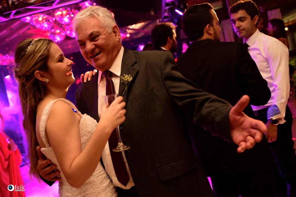 pai da noiva na festa