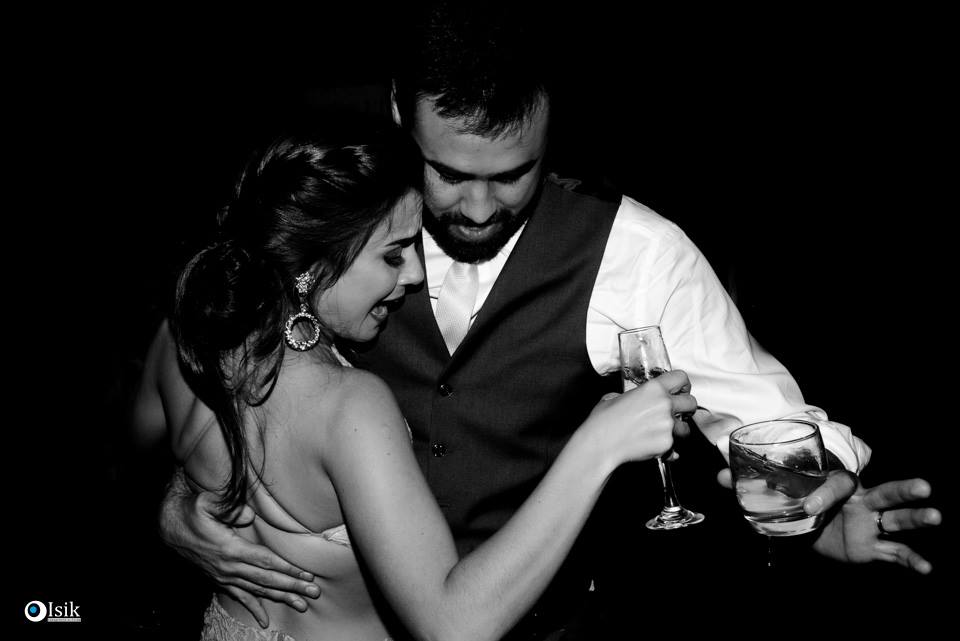 irmã do noivo na festa