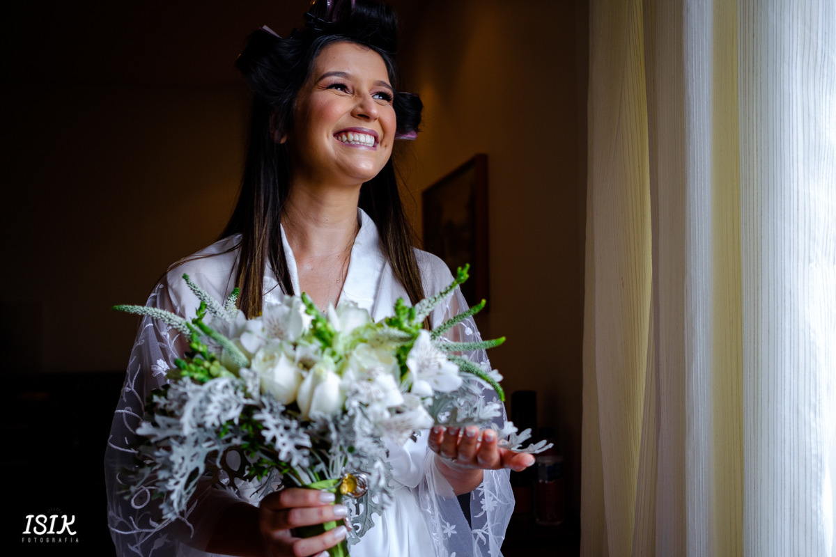 Making of da noiva casamento Barbacena Minas Gerais dia da noiva  mãe da noiva casamento na igreja noiva  buquê da noiva 