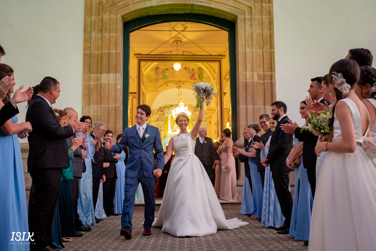 Making of da noiva casamento Barbacena Minas Gerais dia da noiva  mãe da noiva casamento na igreja noiva  buquê da noiva Noiva pronta Pronta para casar Damas de honra entrada da noiva Saída dos noivos 