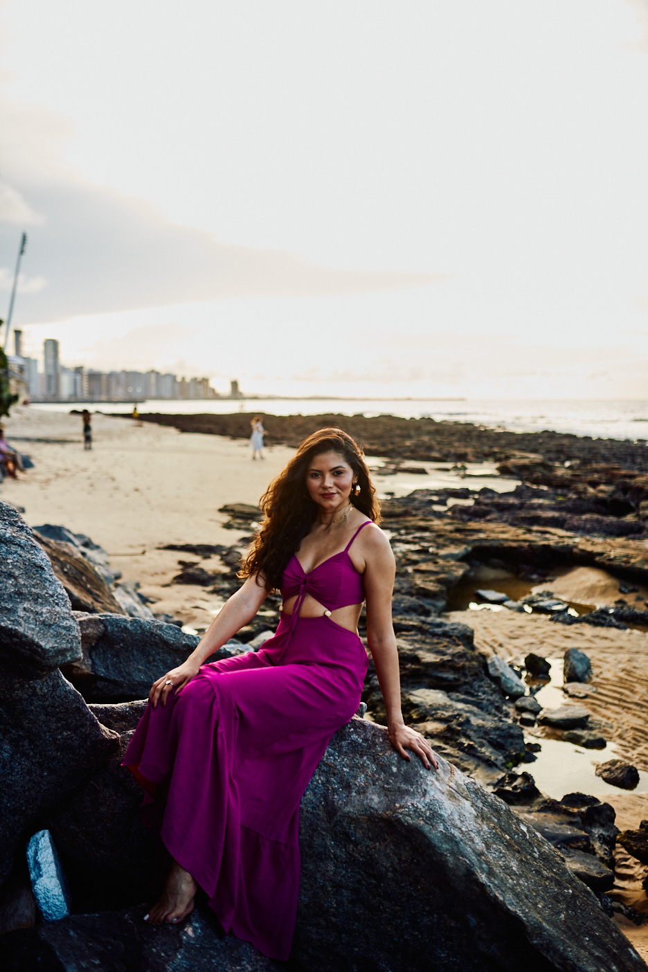 Joana Borboleta veio dos Estados Unidos para um ensaio especial na Praia do Mucuripe. Aproveitando a maré baixa e os corais, criamos imagens únicas e memoráveis. Ela encontrou meu trabalho no Google e agora tem lindas memórias desse momento