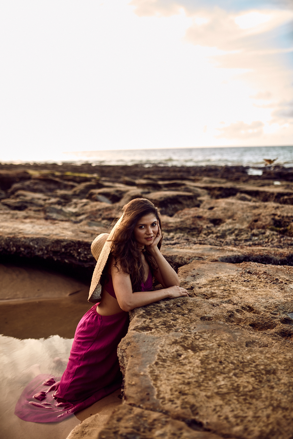 Joana Borboleta veio dos Estados Unidos para um ensaio especial na Praia do Mucuripe. Aproveitando a maré baixa e os corais, criamos imagens únicas e memoráveis. Ela encontrou meu trabalho no Google e agora tem lindas memórias desse momento