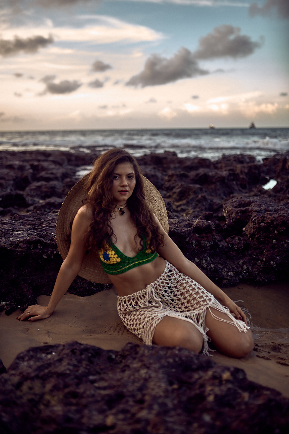 Joana Borboleta veio dos Estados Unidos para um ensaio especial na Praia do Mucuripe. Aproveitando a maré baixa e os corais, criamos imagens únicas e memoráveis. Ela encontrou meu trabalho no Google e agora tem lindas memórias desse momento