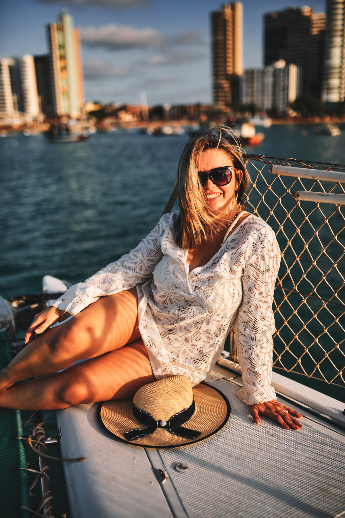 Do Marina Park Hotel à Praia do Mucuripe, celebramos momentos incríveis com Paty Aline. Em um catamarã repleto de champagne, churrasco e sorrisos, registramos memórias inesquecíveis, eternizando uma conexão única em cada foto