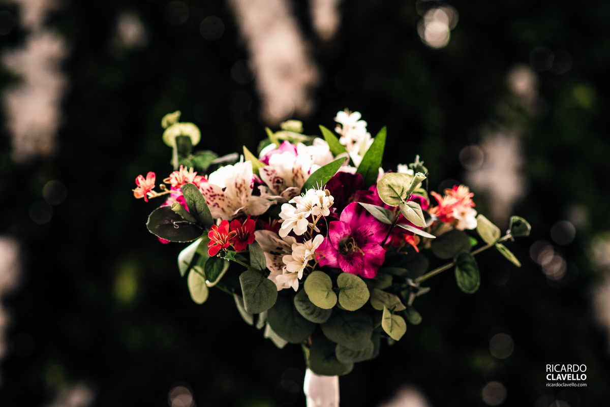 buquê da noiva  - Fotografia de Casamento RJ - Fotografia de Casamento Niterói - Fotógrafo de Casamento RJ - Fotografia de Casamento JF - Fotografo Casamento - Melhores fotos de casamento