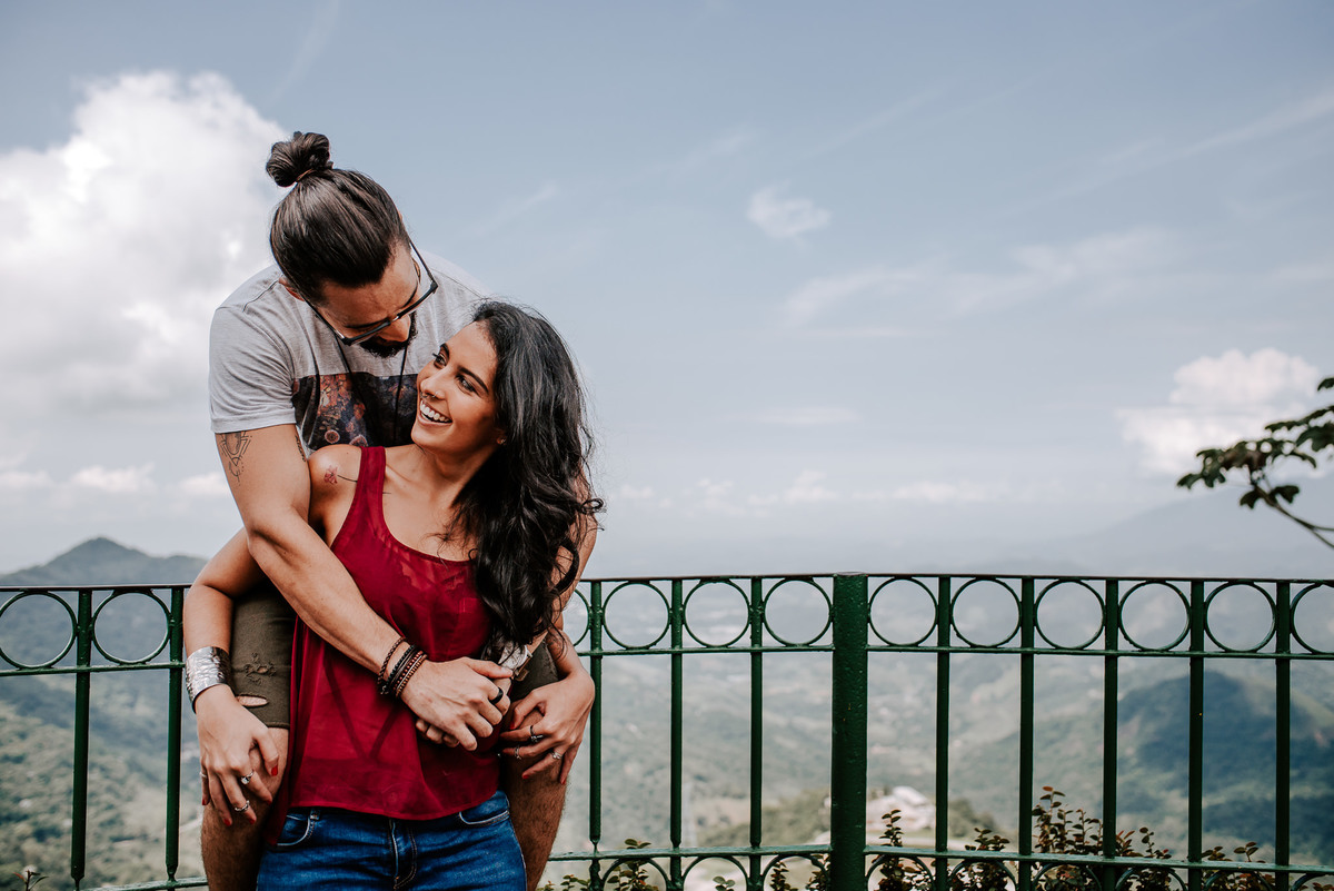 Ensaio de Casal - Pre Wedding - Fotografia de Casamento Juiz de Fora - Fotografia de Casamento JF - Fotografia de Casamento Niterói - Fotografia de Casamento RJ - Melhores Fotos de Casamento - Petrópolis