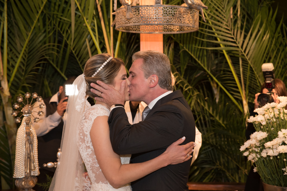 Kisses - Fotografia de casamento da Verônica e Roberto - Fotografias de casamento em Alphaville SP - No Armazém 465