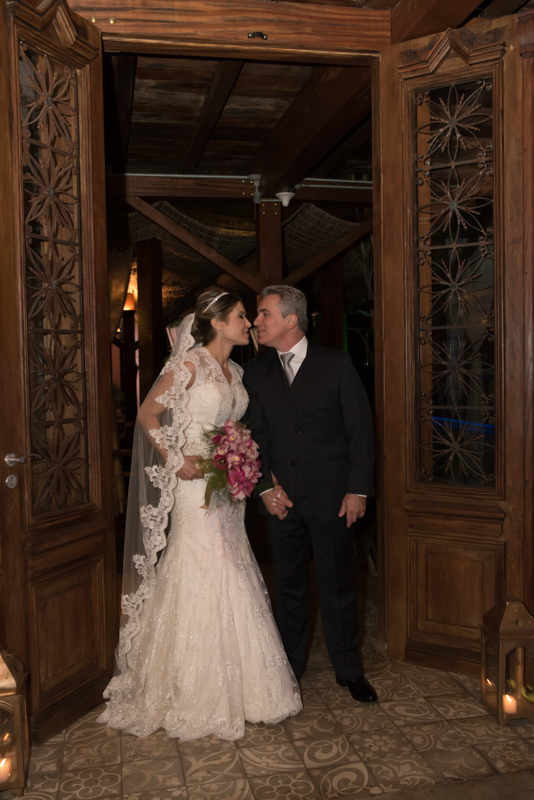 Fotografia de casamento da Verônica e Roberto - Fotografias de casamento em Alphaville SP - No Armazém 465