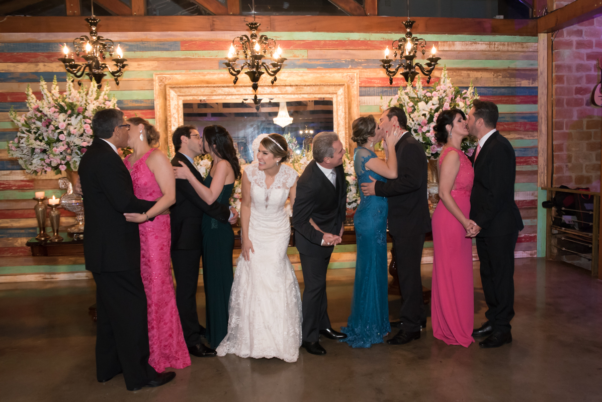 Fotografia de casamento da Verônica e Roberto - Fotografias de casamento em Alphaville SP - No Armazém 465