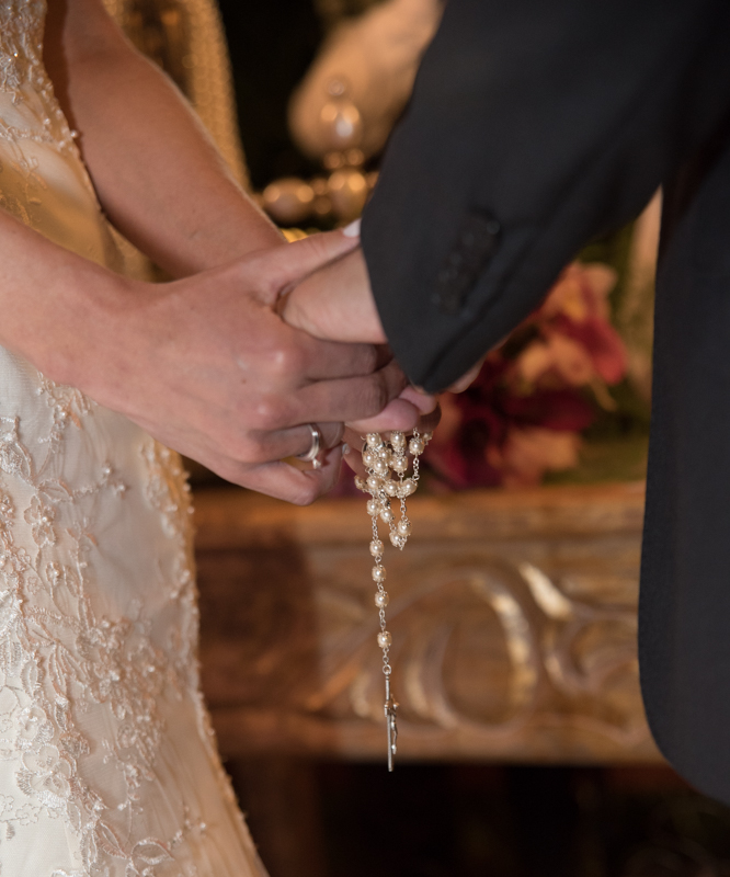O terço - Fotografia de casamento da Verônica e Roberto - Fotografias de casamento em Alphaville SP - No Armazém 465
