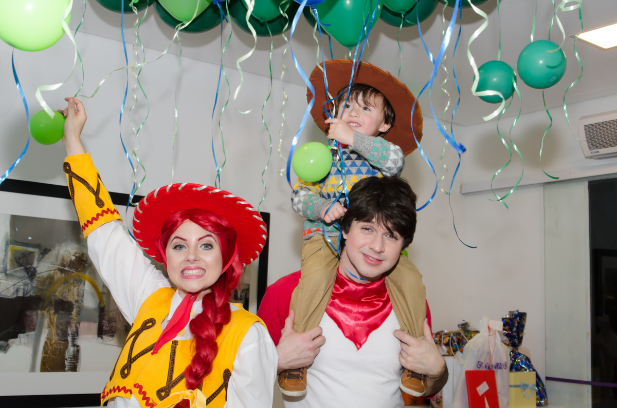 Fotografias do Enzo 3 anos - Festa de 3 anos do Enzo - fotografia e vídeo dessa festa infantil Maravilhosa.