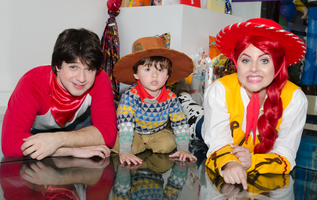 Fotografias do Enzo 3 anos - Festa de 3 anos do Enzo - fotografia e vídeo dessa festa infantil Maravilhosa.
