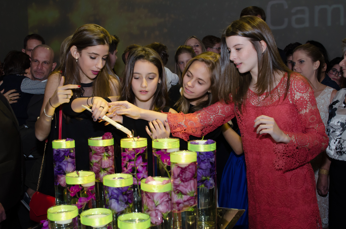 Fotografia da Camila e seu Bat Mitzvah feitas pela Geniphoto em SP
