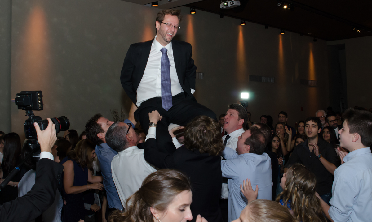 Fotografia da Camila e seu Bat Mitzvah feitas pela Geniphoto em SP