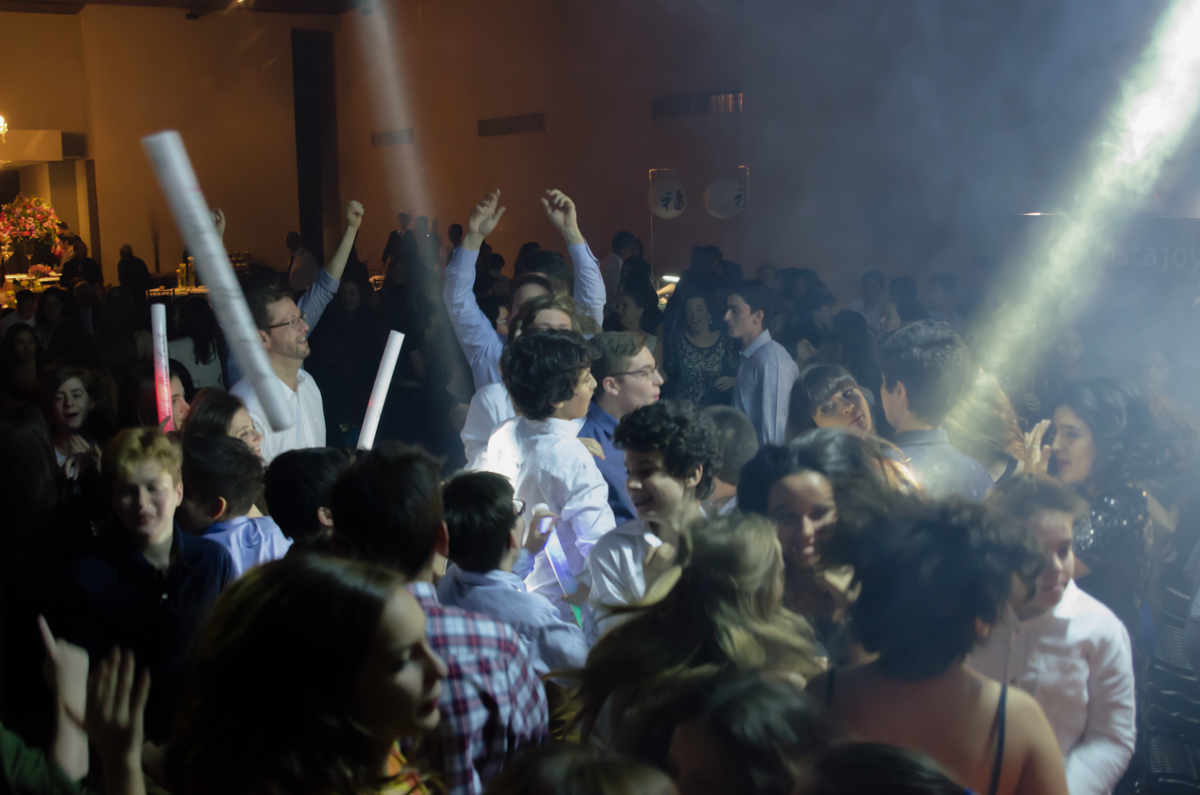Mais da Balada - Fotografia da Camila e seu Bat Mitzvah feitas pela Geniphoto em SP