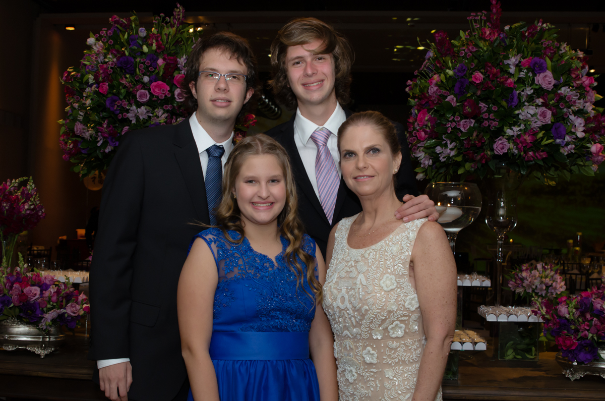 Fotografia da Camila e seu Bat Mitzvah feitas pela Geniphoto em SP