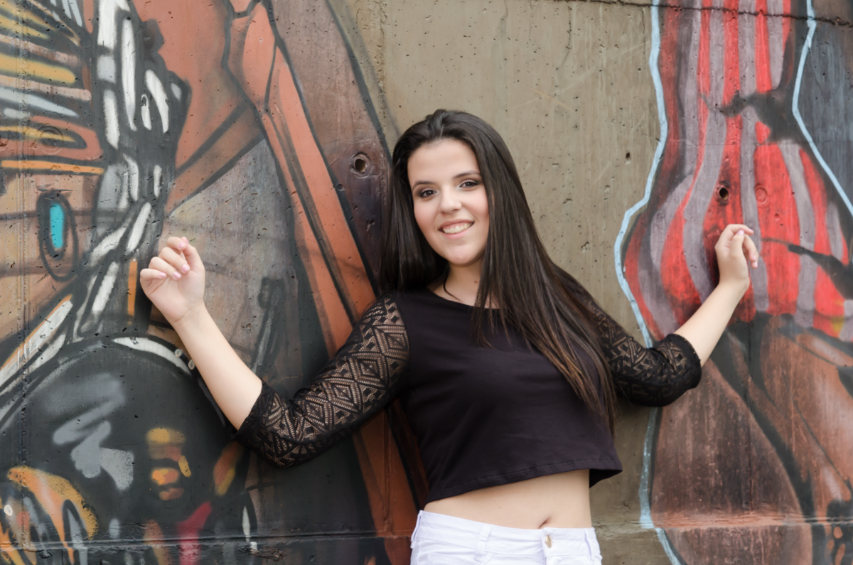 Sou linda Sessão fotográfica no Beco do Batman em SP, feita pela Geniphoto