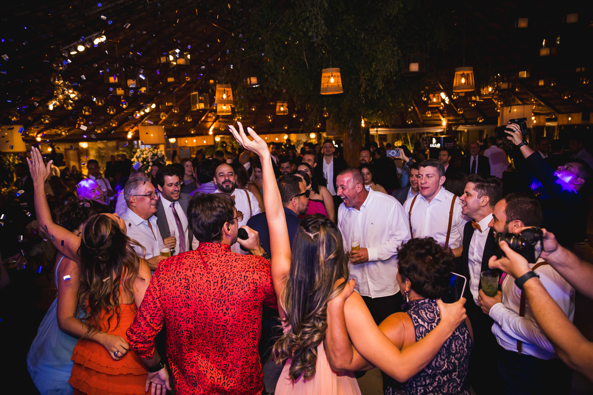 festa na pista Vale dos Desejos  Fernanda e Leo  