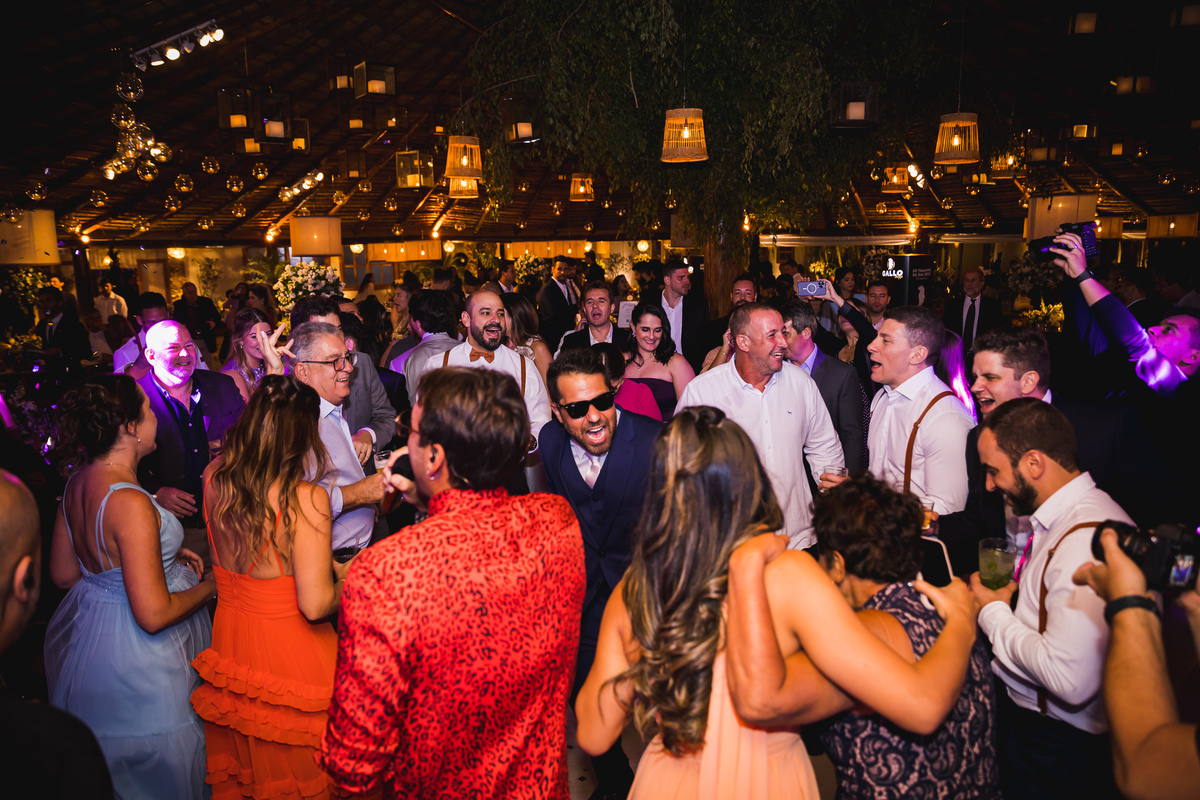 festa na pista Vale dos Desejos  Fernanda e Leo  