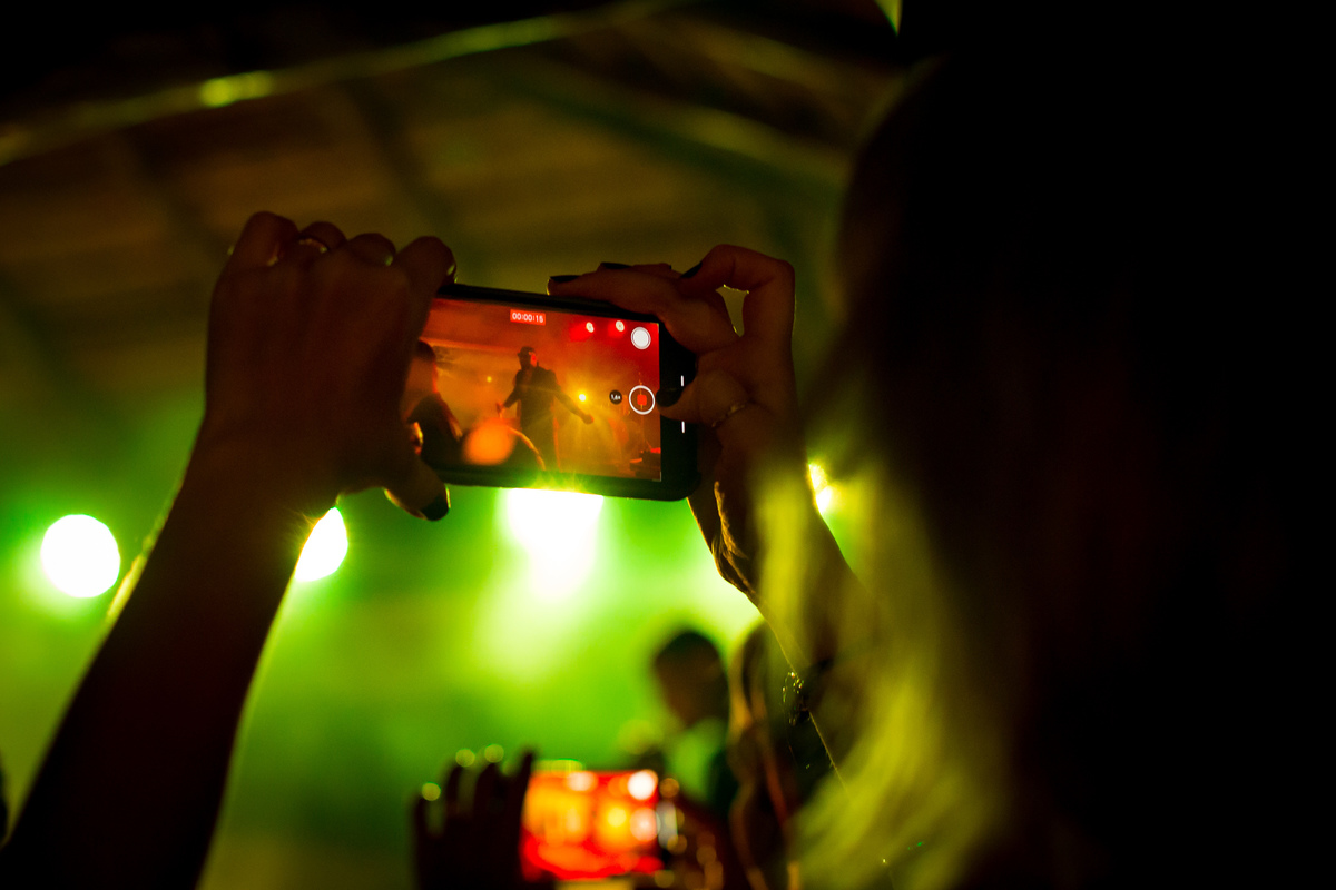 naldo benny atração na pista Vale dos Desejos Fernanda e Leo