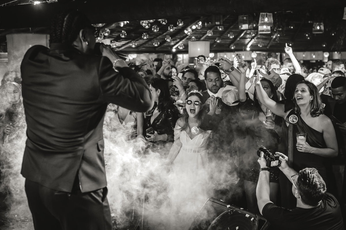 naldo benny atração na pista Vale dos Desejos Fernanda e Leo