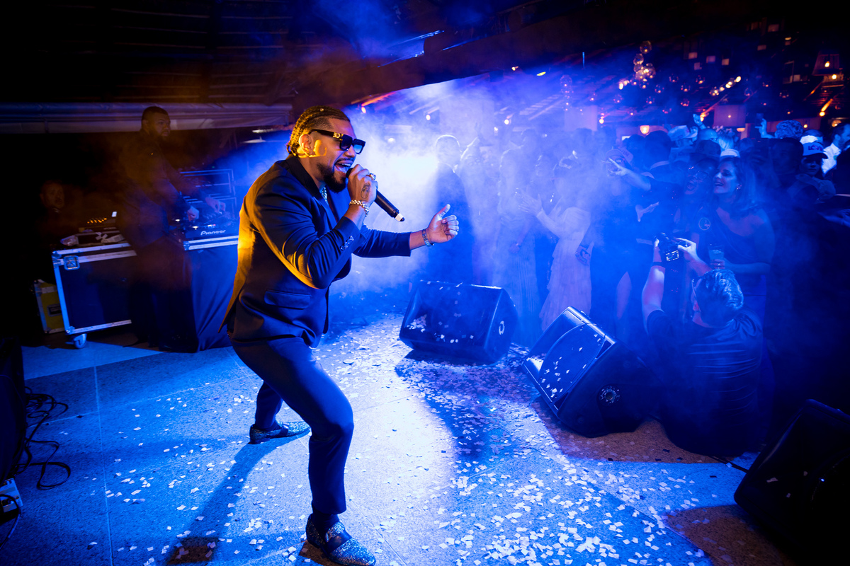 naldo benny atração na pista Vale dos Desejos Fernanda e Leo