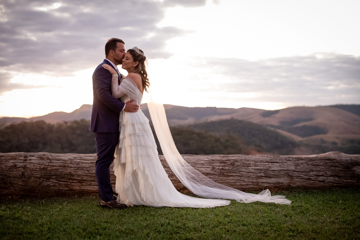fotos do casal no Vale dos Desejos  Fernanda e Leo  Casamento