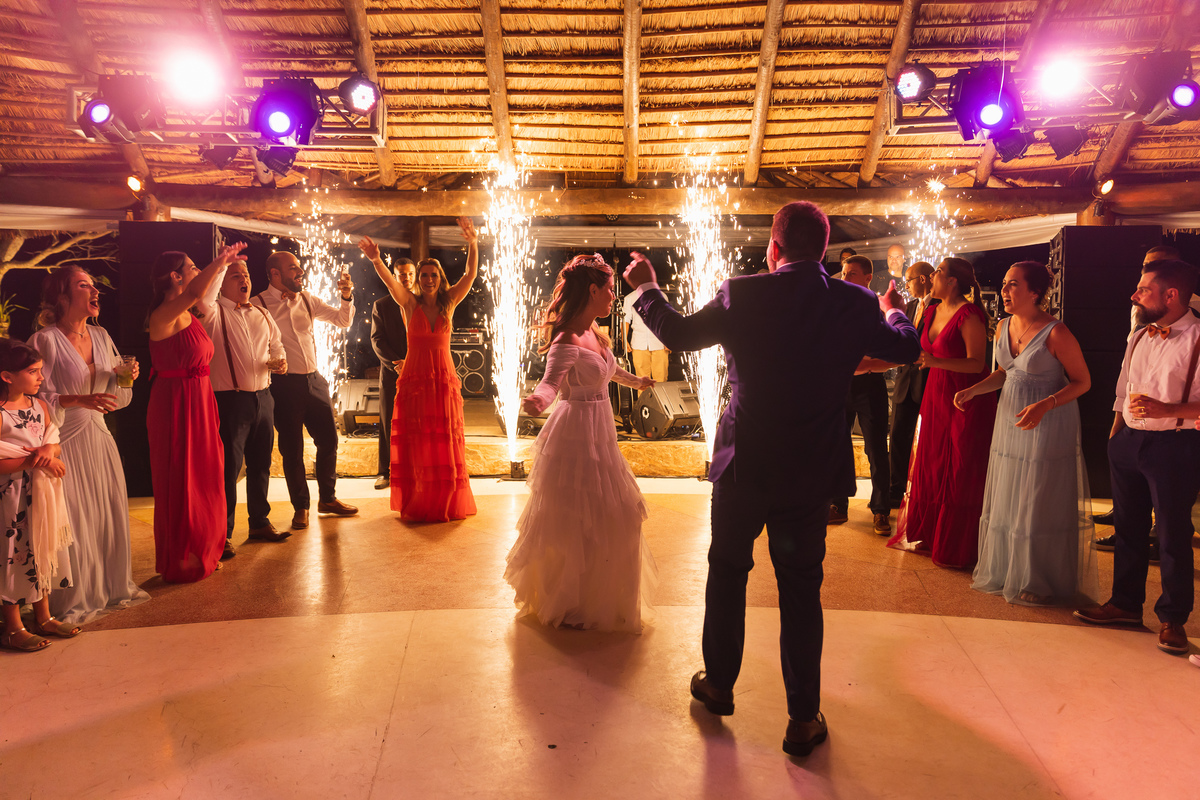 festa Vale dos Desejos  Fernanda e Leo  Casamento