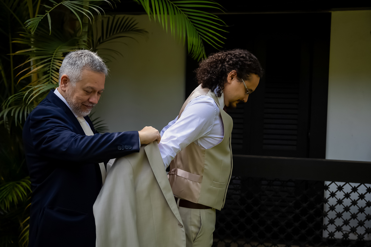 making of noivo casamento de Raquel e Marcelo no Casa do Lago Enfesta