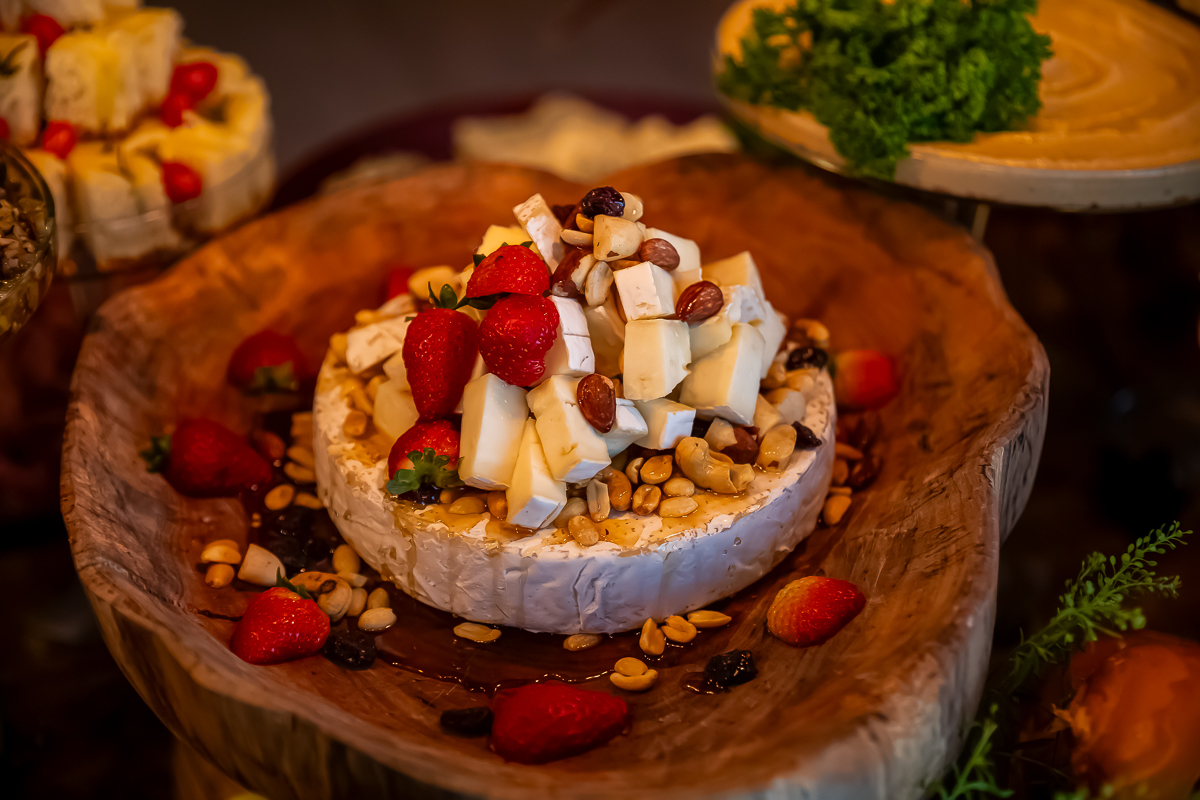buffet casamento de Raquel e Marcelo no Casa do Lago Enfesta
