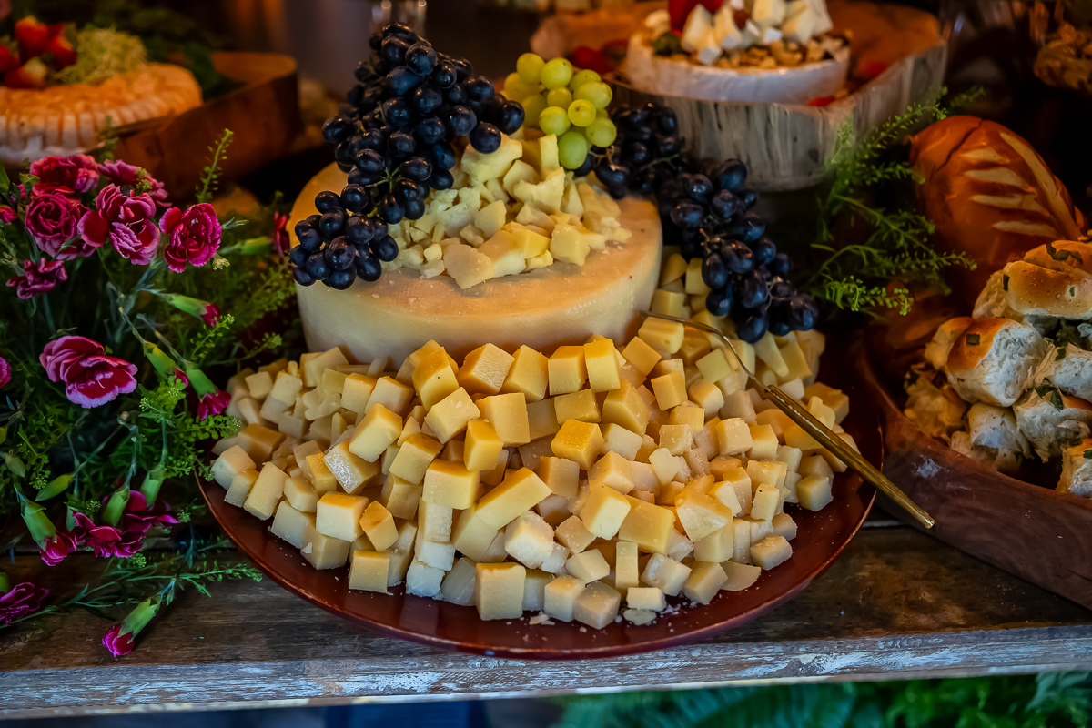 buffet casamento de Raquel e Marcelo no Casa do Lago Enfesta