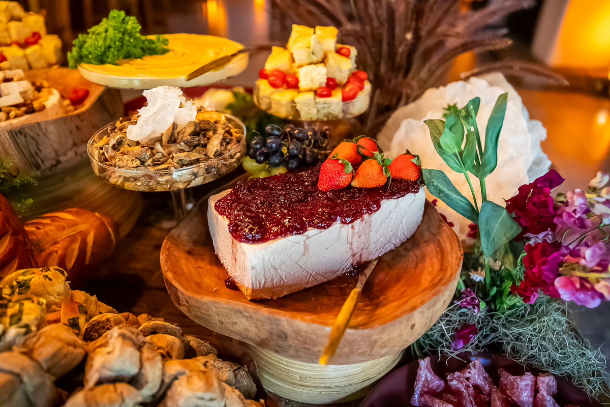 buffet casamento de Raquel e Marcelo no Casa do Lago Enfesta