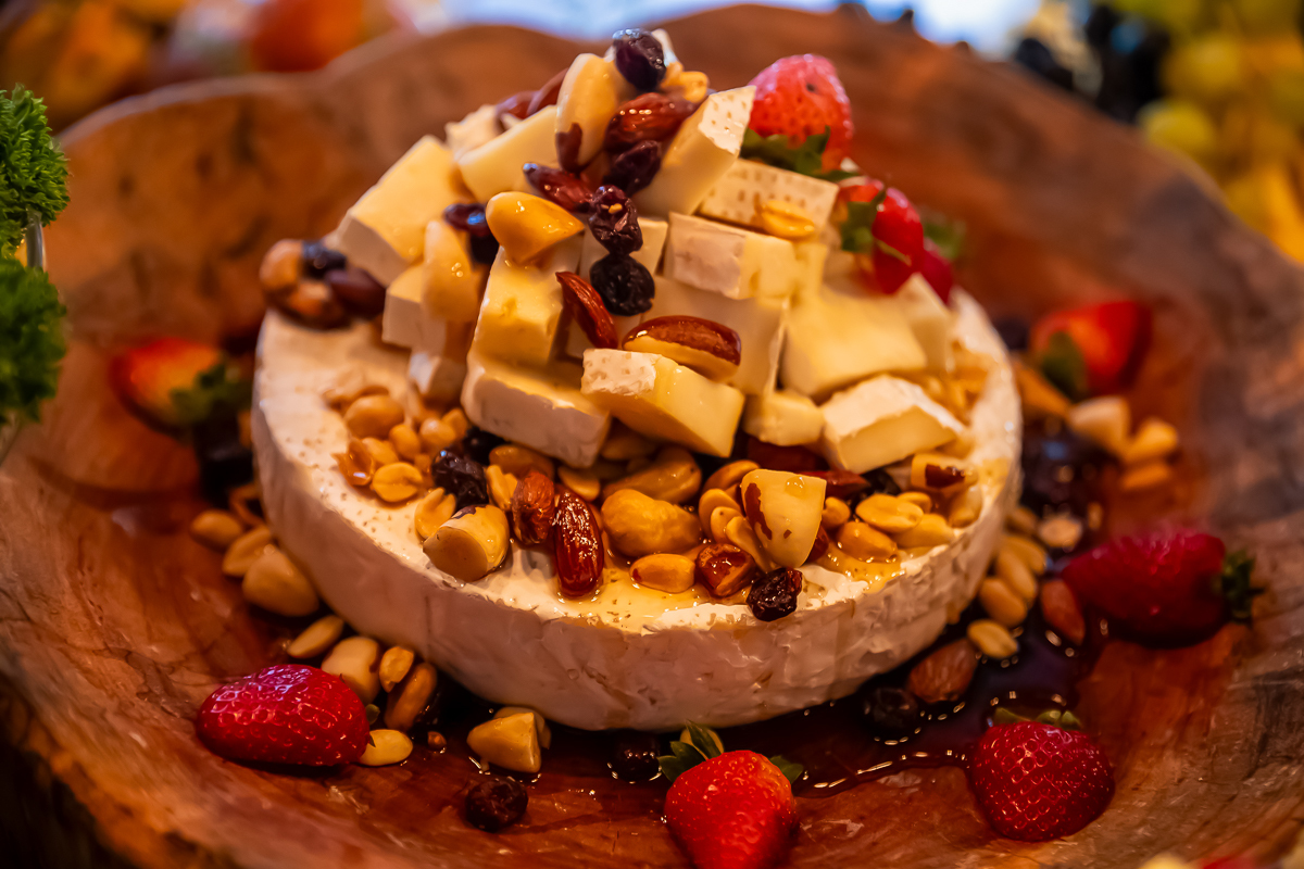 buffet casamento de Raquel e Marcelo no Casa do Lago Enfesta