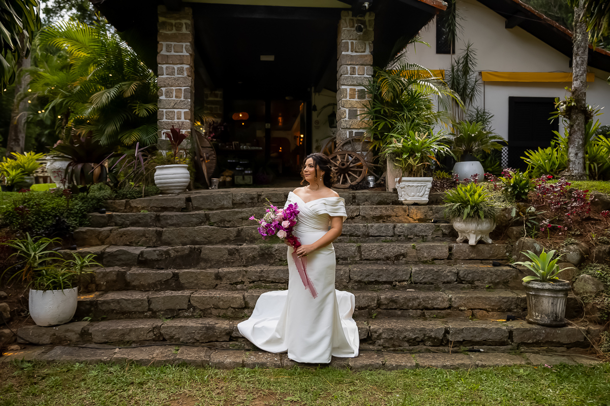 retratos noiva casamento de Raquel e Marcelo no Casa do Lago Enfesta