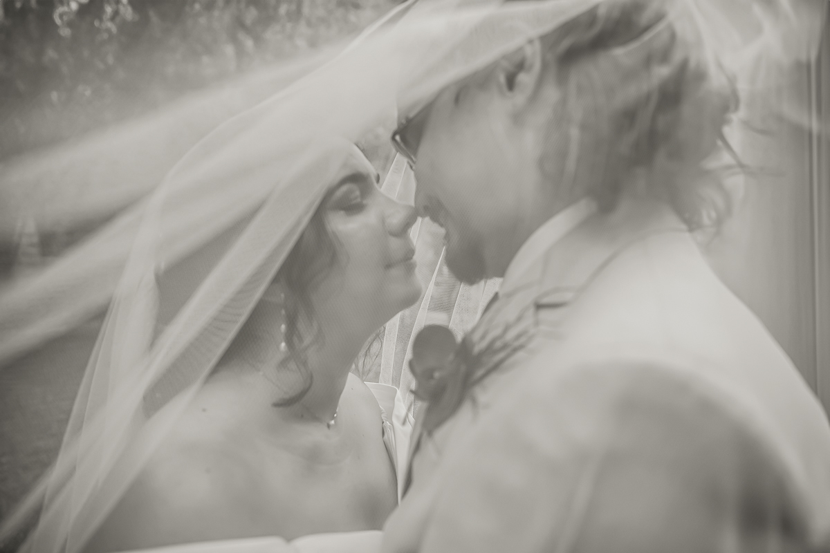 retratos casamento de Raquel e Marcelo no Casa do Lago Enfesta