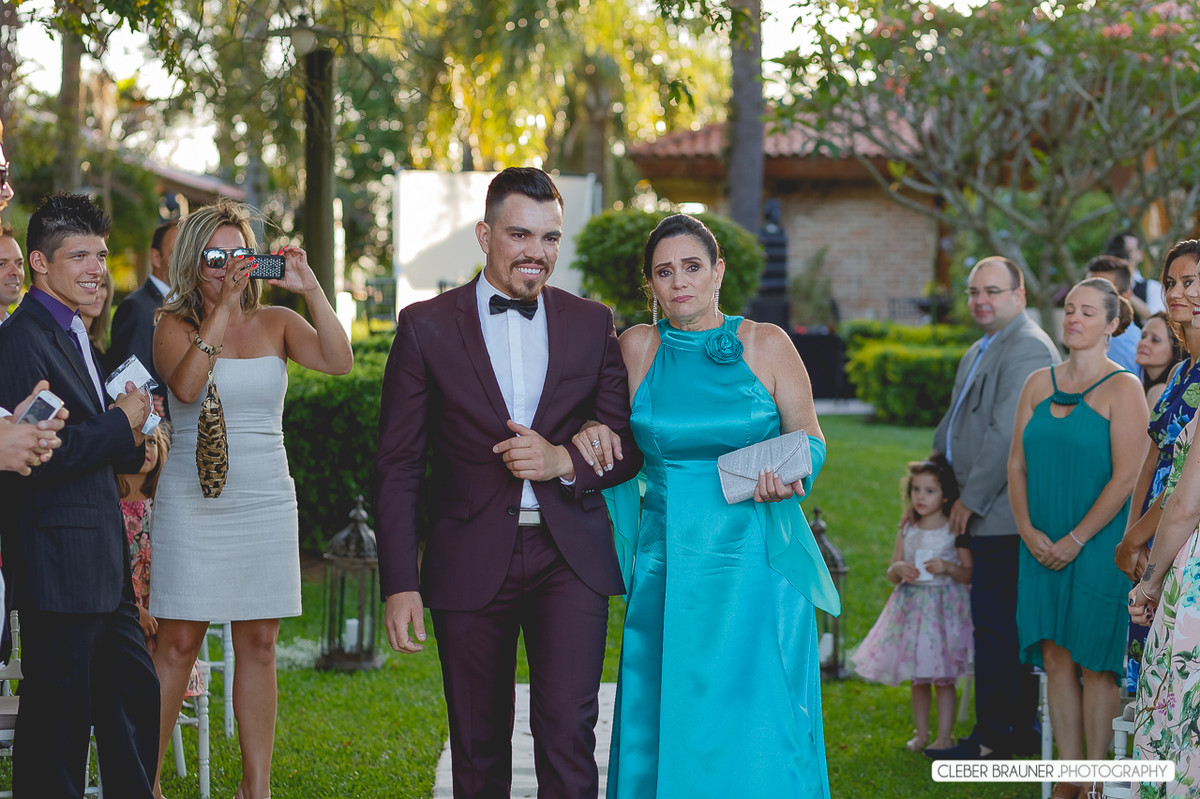 Linca casamento ao ar livre realizado em Porto Alegre, fotos feitas pelo fotógrafo de Caxias do Sul Cleber Brauner, Bento Gonçalves