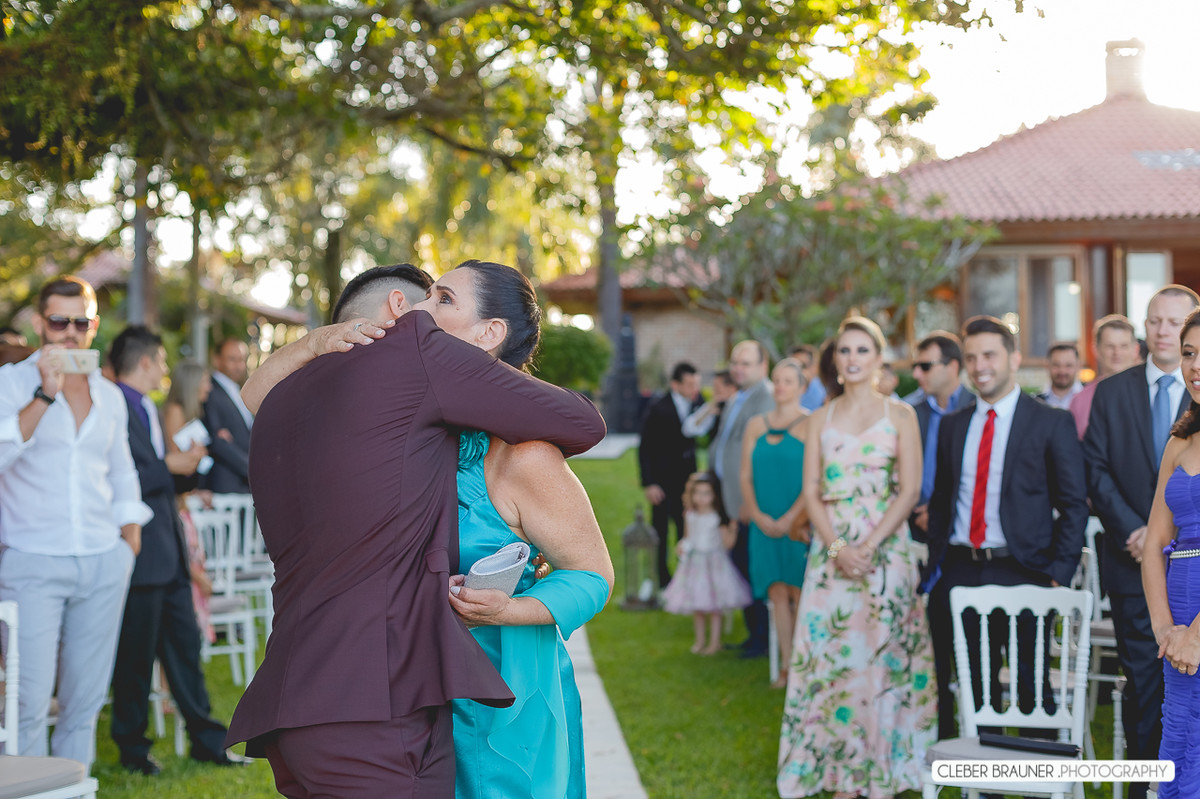 Linca casamento ao ar livre realizado em Porto Alegre, fotos feitas pelo fotógrafo de Caxias do Sul Cleber Brauner, Bento Gonçalves