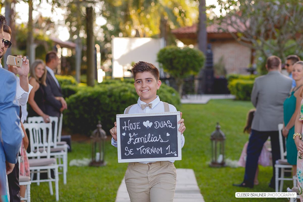 Linca casamento ao ar livre realizado em Porto Alegre, fotos feitas pelo fotógrafo de Caxias do Sul Cleber Brauner, Bento Gonçalves