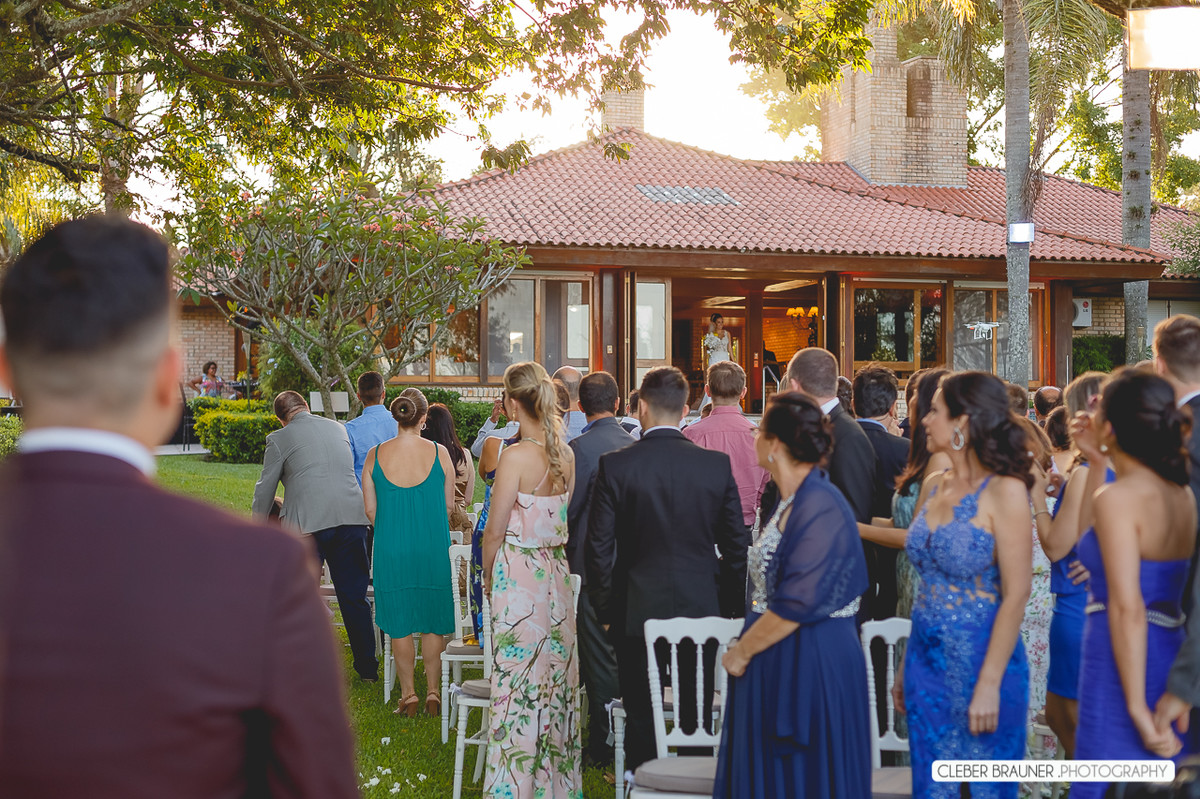 Linca casamento ao ar livre realizado em Porto Alegre, fotos feitas pelo fotógrafo de Caxias do Sul Cleber Brauner, Bento Gonçalves