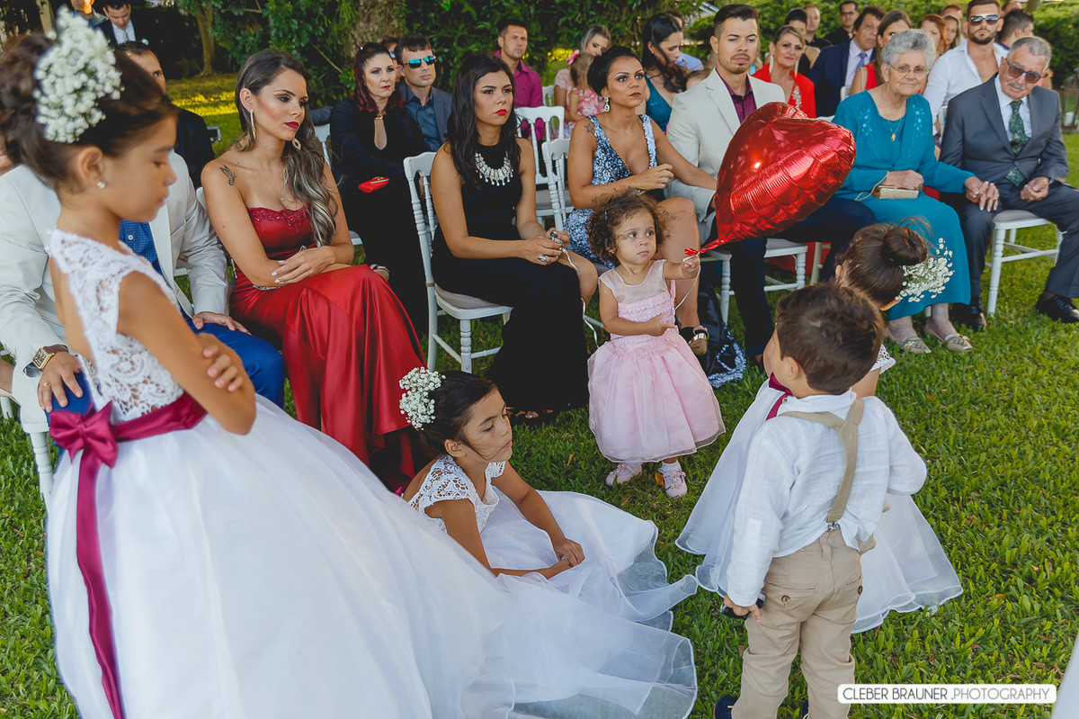 Linca casamento ao ar livre realizado em Porto Alegre, fotos feitas pelo fotógrafo de Caxias do Sul Cleber Brauner, Bento Gonçalves