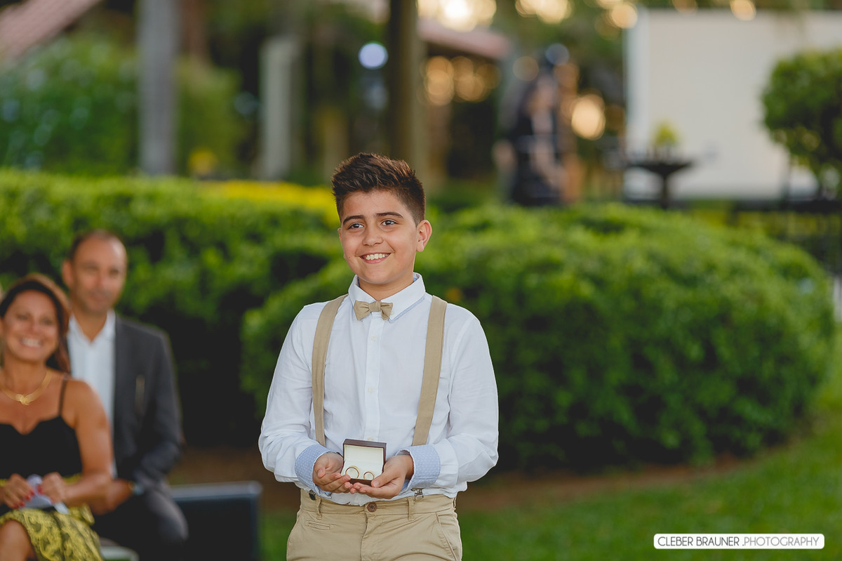 Linca casamento ao ar livre realizado em Porto Alegre, fotos feitas pelo fotógrafo de Caxias do Sul Cleber Brauner, Bento Gonçalves